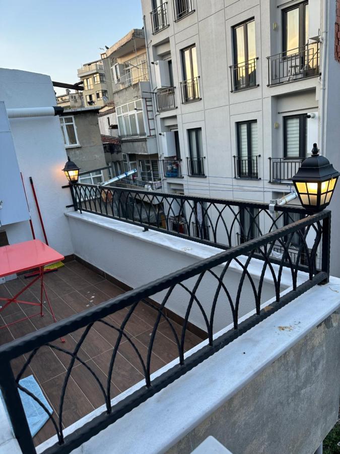 Center Of City In Besiktas 2 Plus 1 With 2 Bathroom And 3 Air Conditioner Estambul Exterior foto